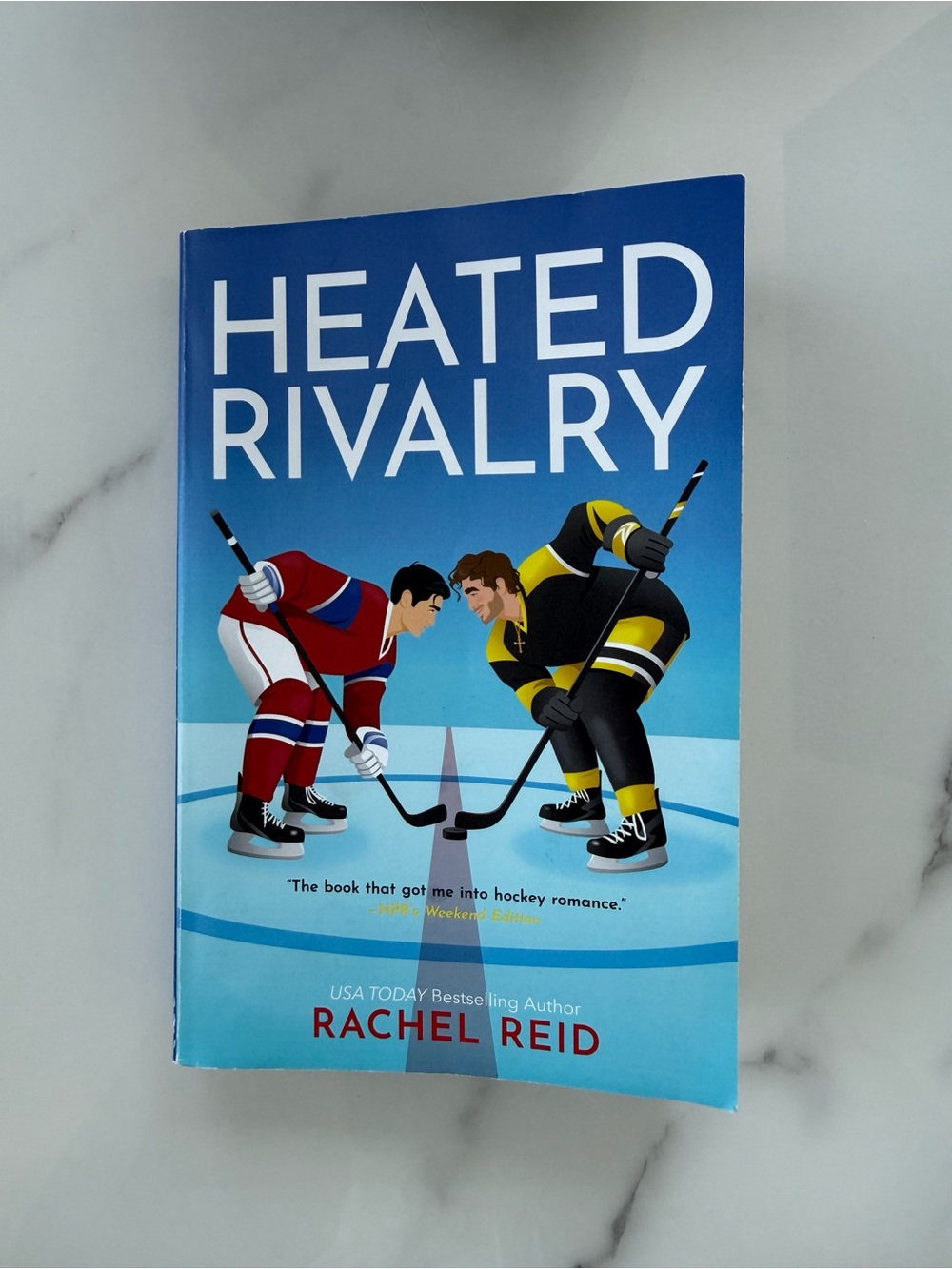 Heated Rivalry by Rachel Reid - Paperback